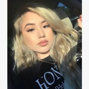 Meet your Posher, Jessika